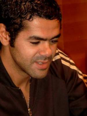 bonjour a touts et  toute mes ami(e) bissssssssss